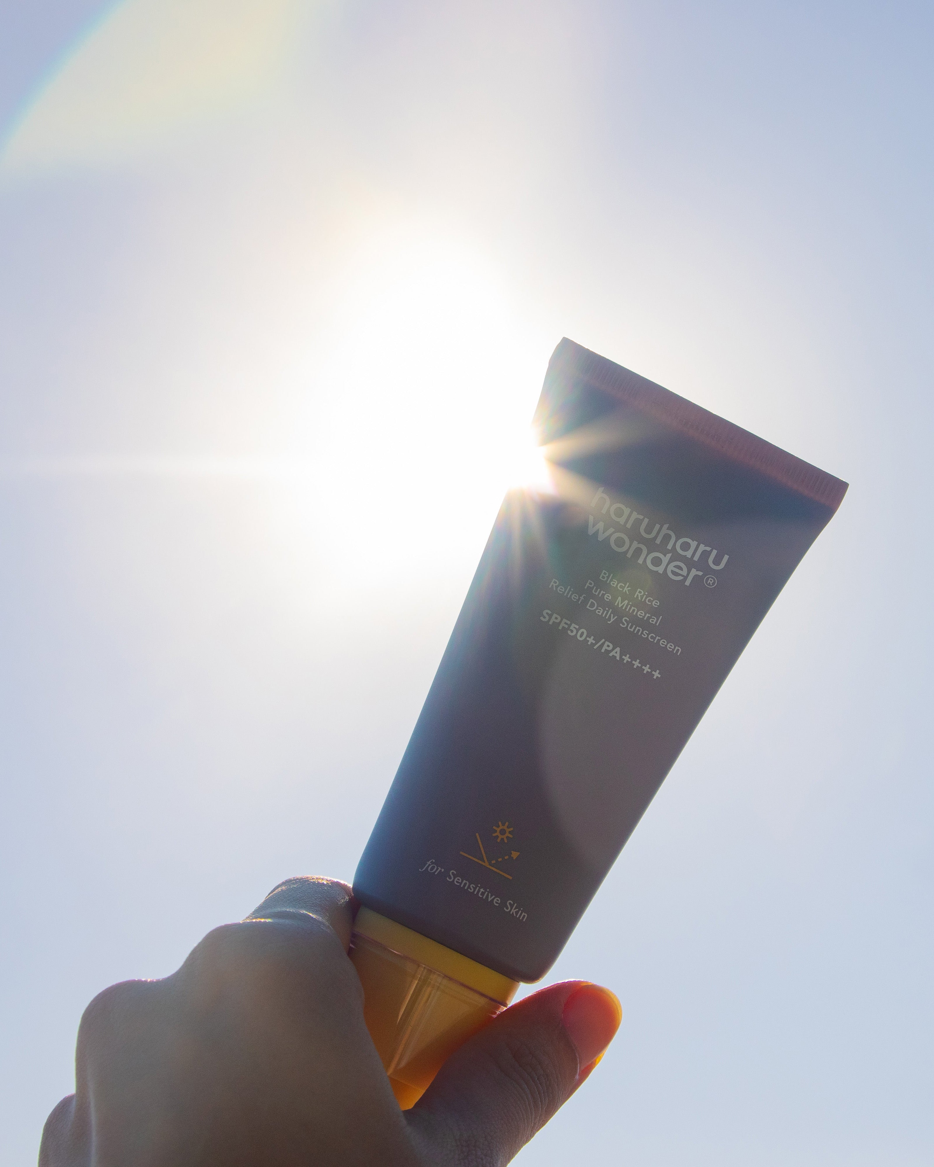 Crema solare quotidiana Black Rice Pure Mineral Relief SPF50+/PA++++