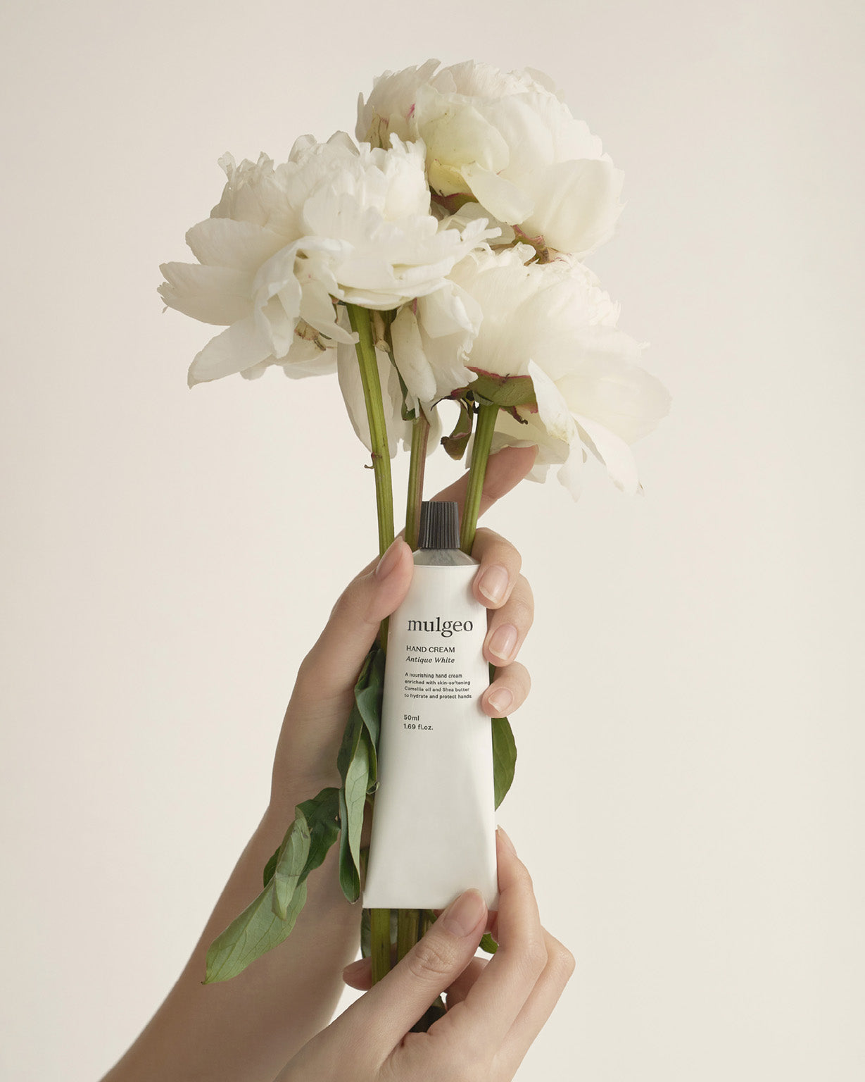 Crema manos coreana con aceite karité Mulgeo