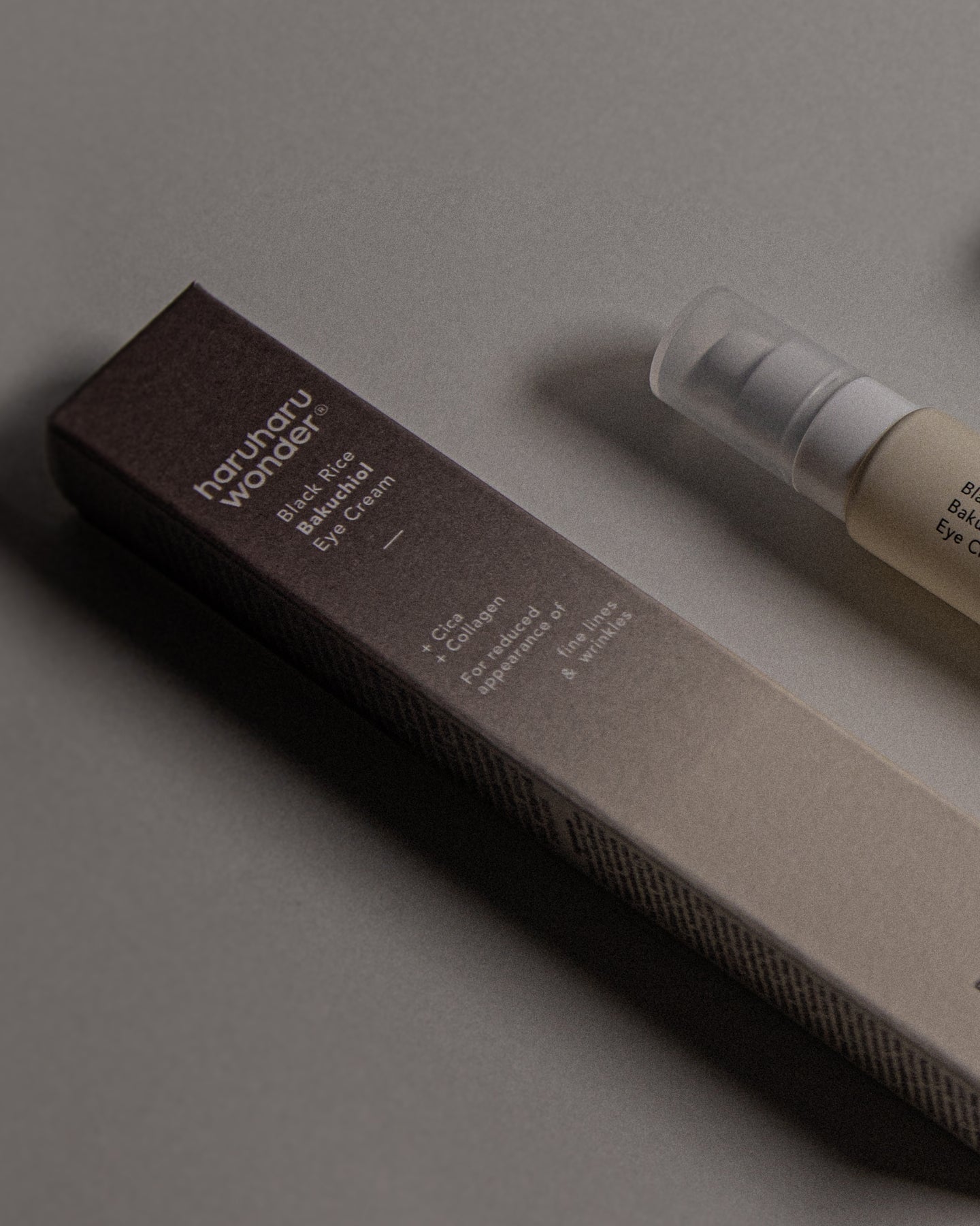 Crema para ojos coreana Haruharu Wonder