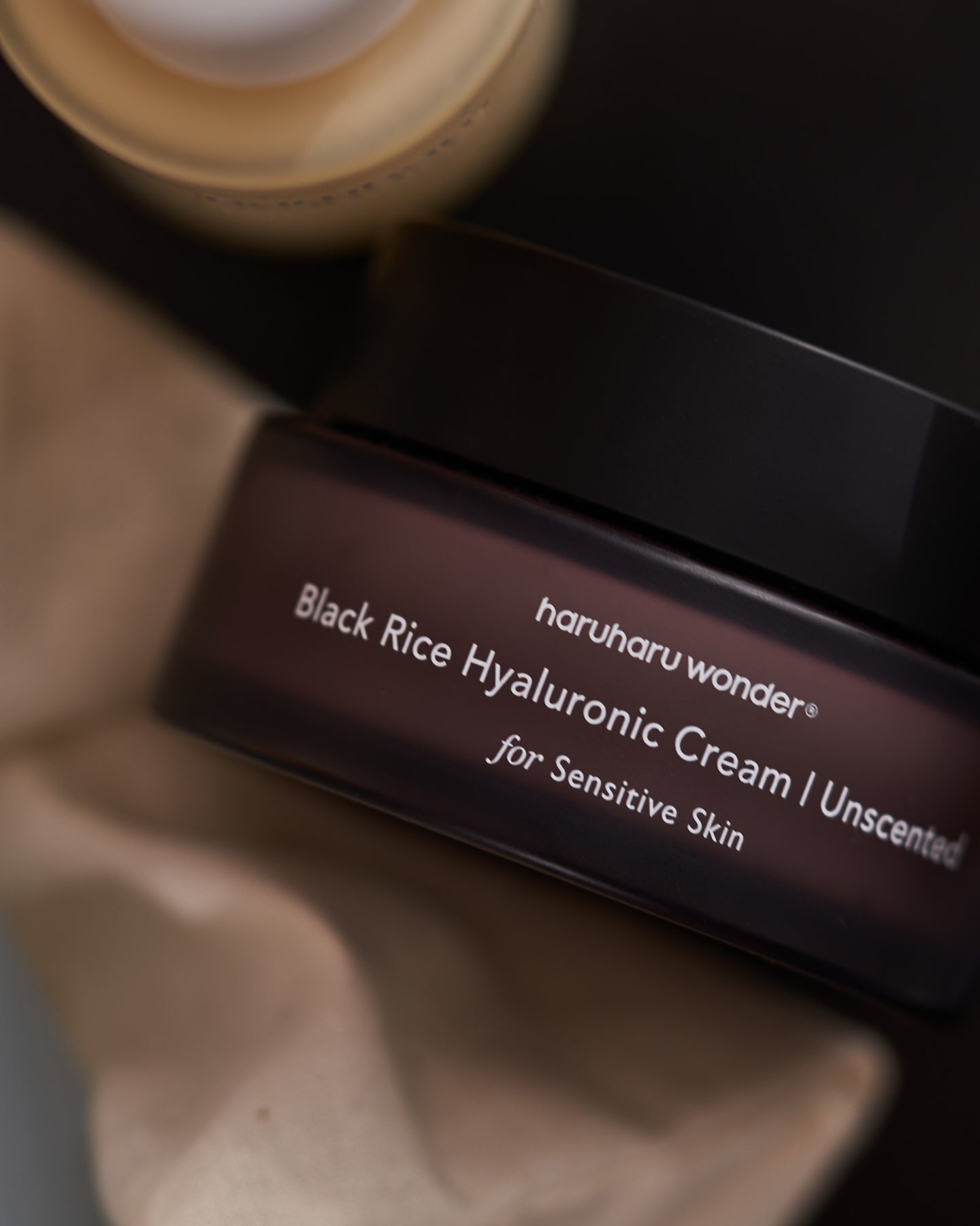 Crema coreana hidratante para piel sensible Haruharu Wonder