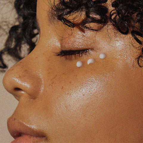 Eye contour
